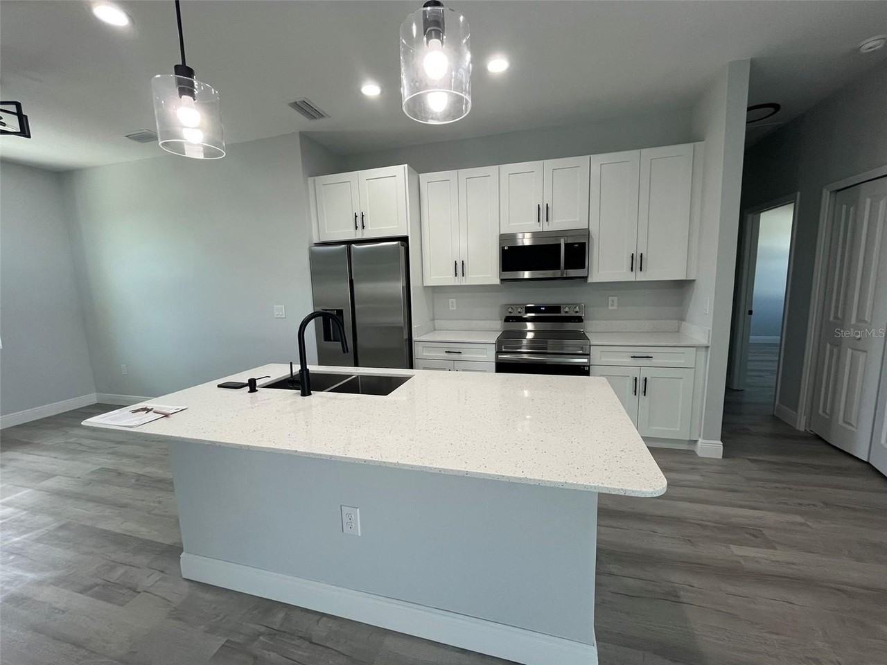 5296 Gillot Blvd - Photo 4 of 16