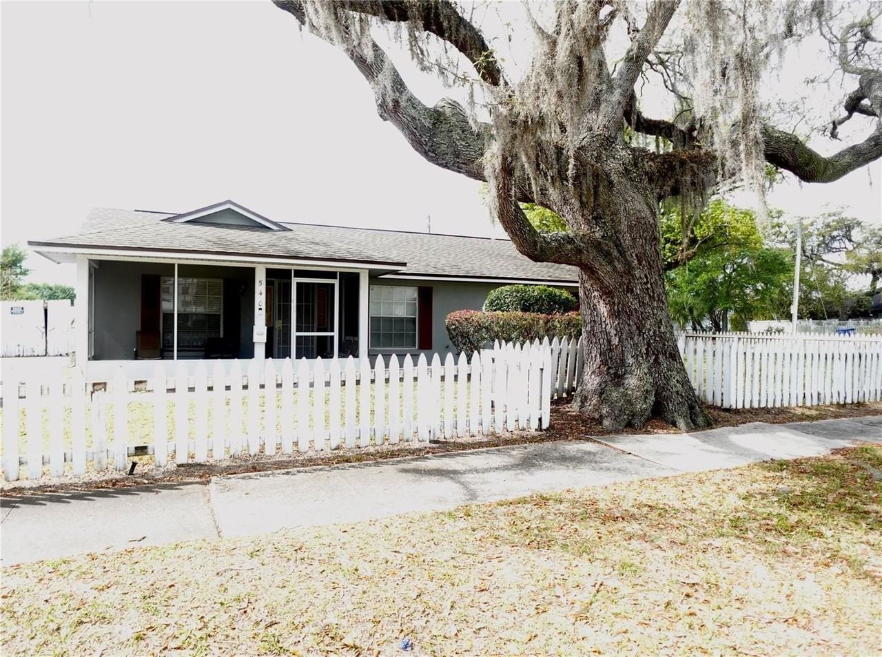 540 W Comstock Ave - Photo 2 of 20