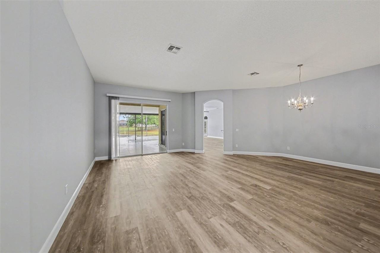 7005 Winding Lake Cir - Photo 6 of 24