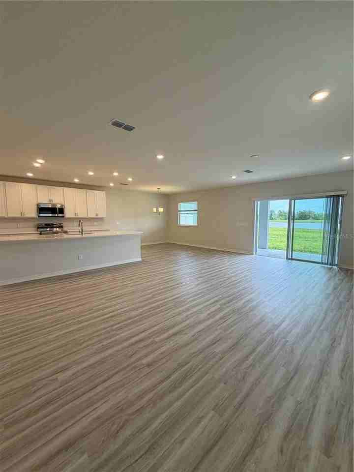 827 Cypress Creek Run - Photo 5 of 17