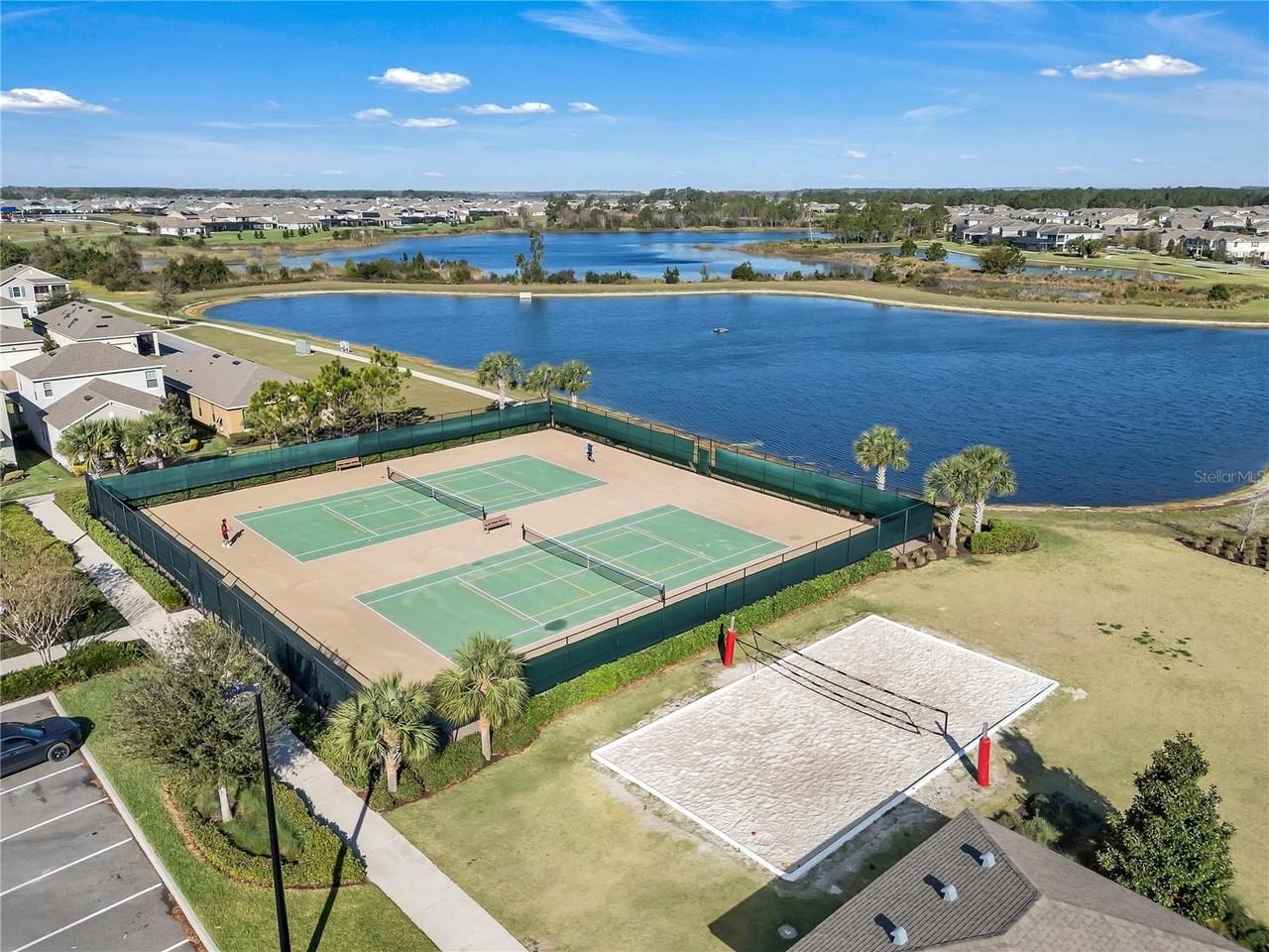 12043 Holystone St - Photo 3 of 25