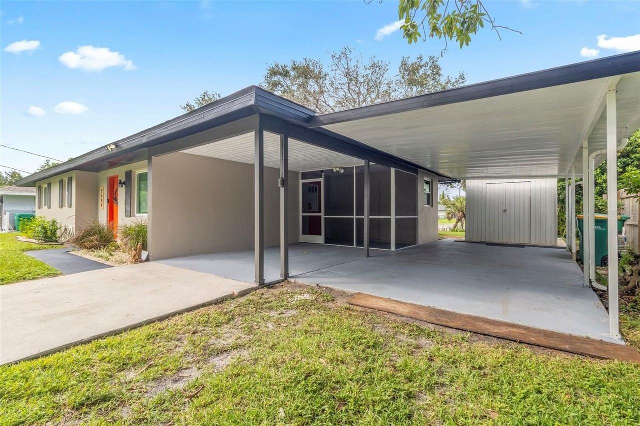 2586 Auburn Blvd - Photo 4 of 44