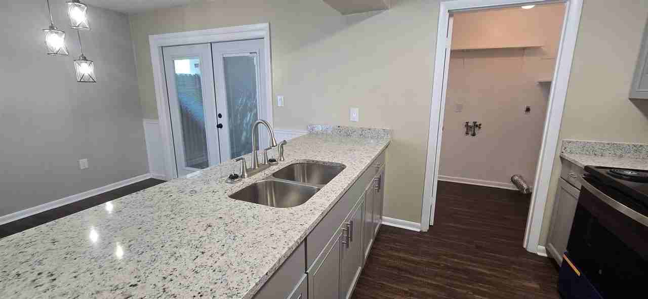 4050 Se 22nd Ave #A - Photo 2 of 15