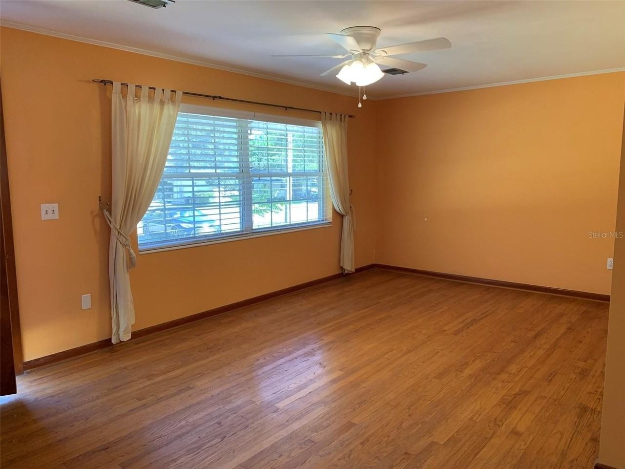 1106 Ne 17th Ter - Photo 4 of 22