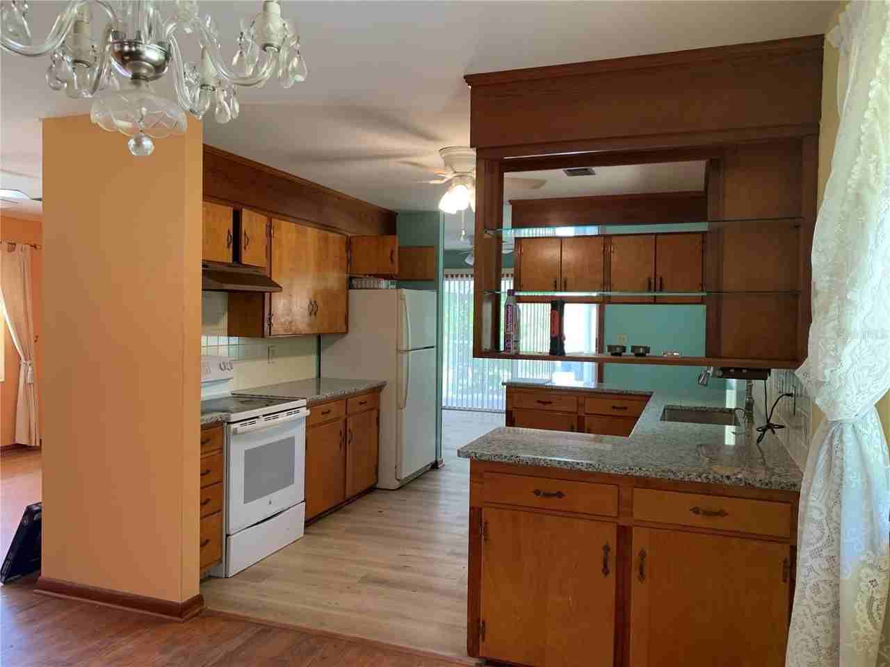 1106 Ne 17th Ter - Photo 7 of 22