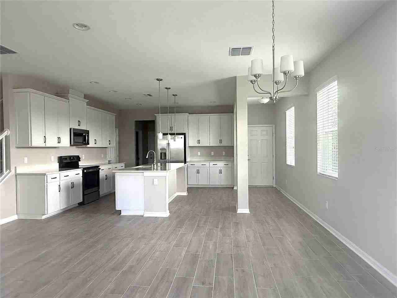 2453 Stapleford Pl - Photo 5 of 37