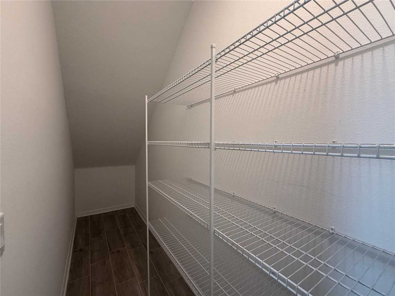 2453 Stapleford Pl - Photo 6 of 37