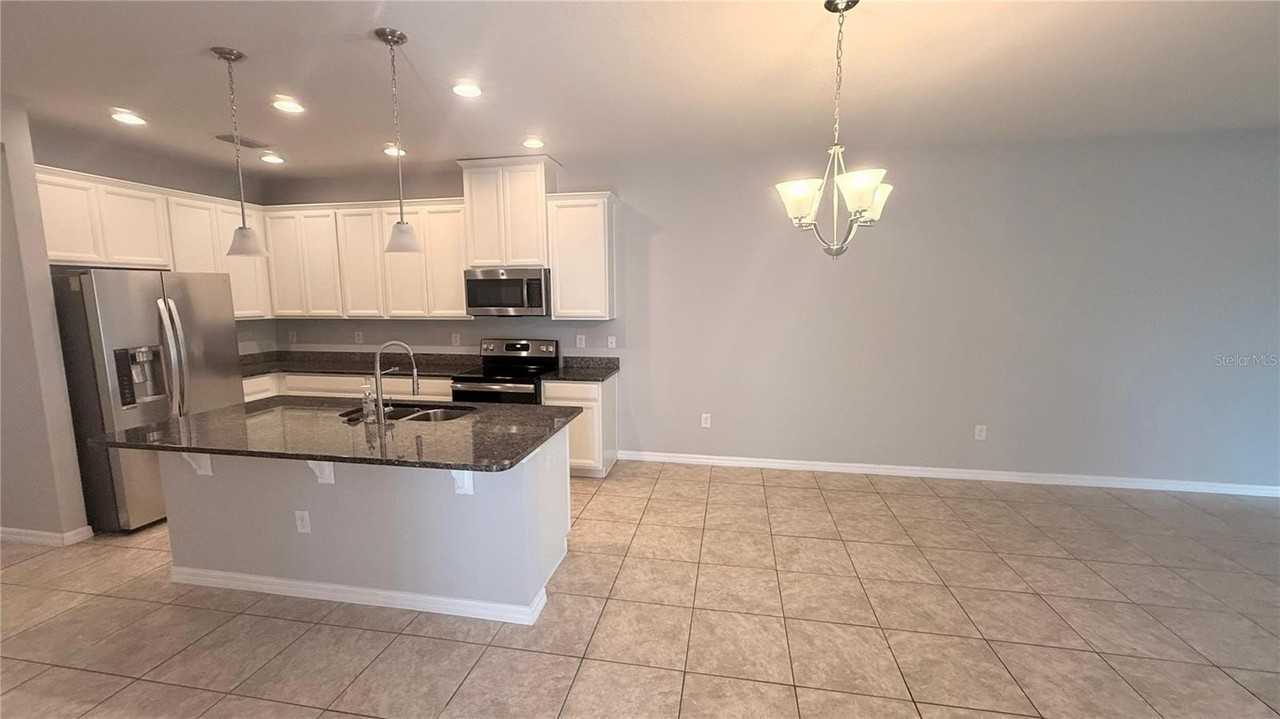 10567 Heron Hideaway Loop - Photo 4 of 28