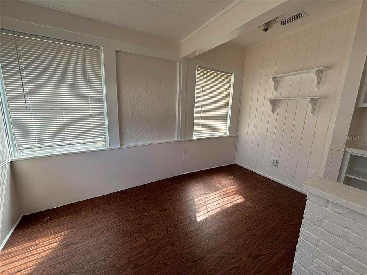 2162 46th Ave N - Photo 2 of 20