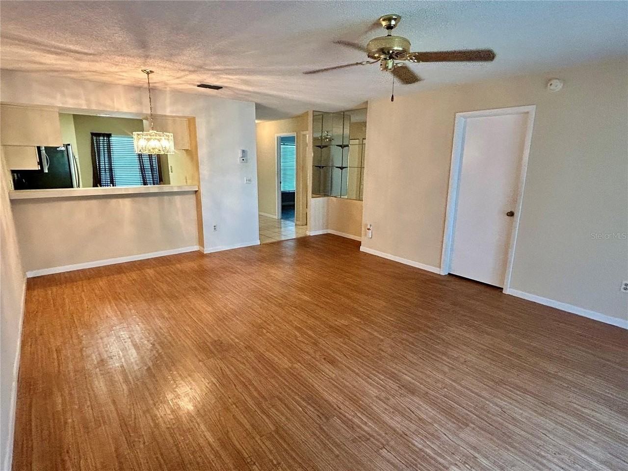 4908 Myrtle Oak Dr #13 - Photo 7 of 46