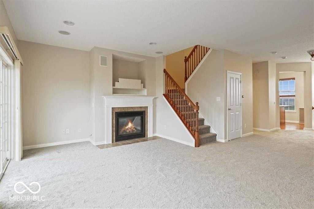 172 Straughn Ln - Photo 4 of 33