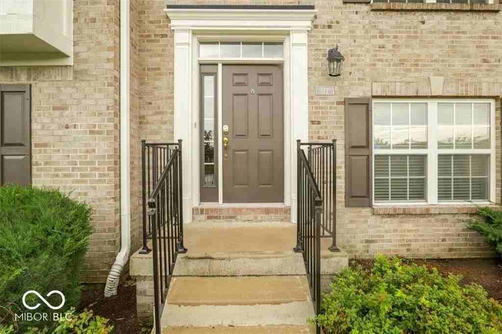 172 Straughn Ln - Photo 5 of 33