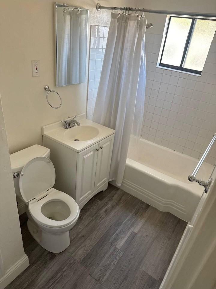 Bayview - Photo 3 of 11