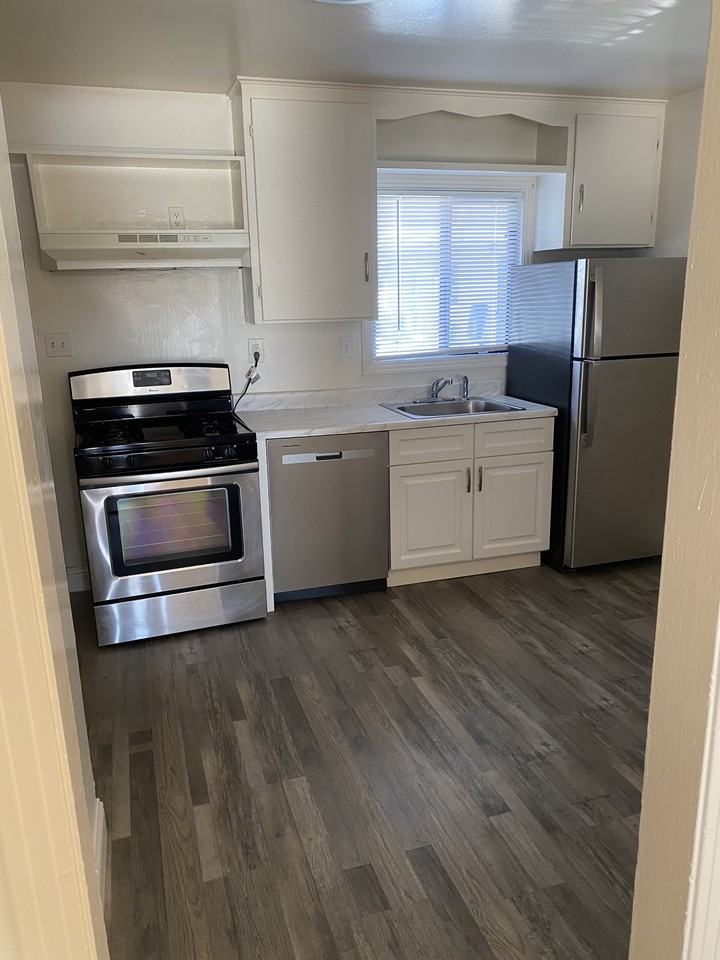 Bayview - Photo 6 of 11