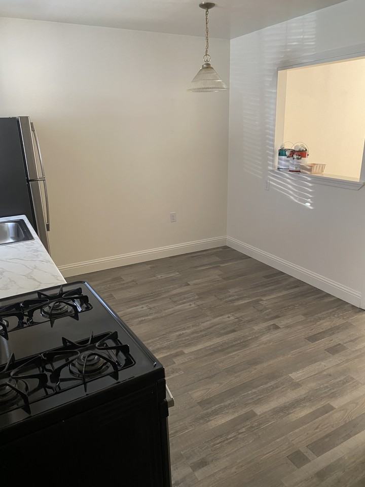 Bayview - Photo 7 of 11