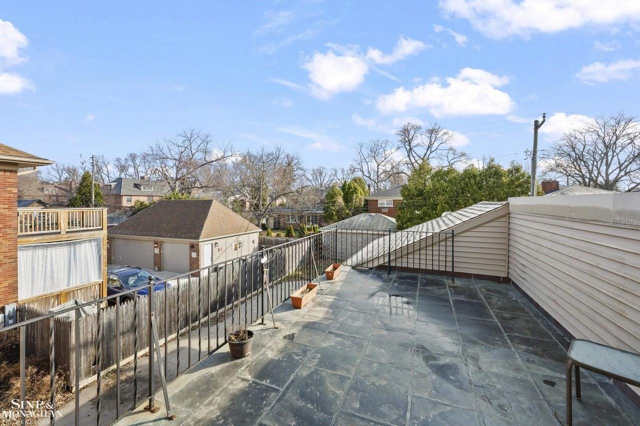 904 Trombley Rd - Photo 6 of 27