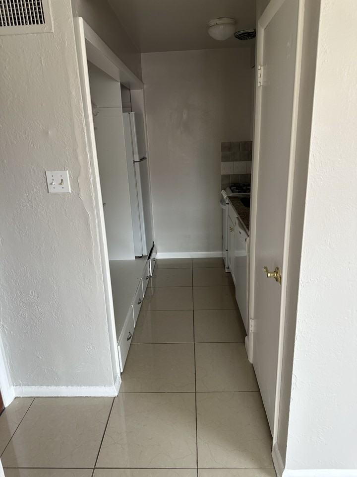 231 Logan Street - Photo 3 of 5