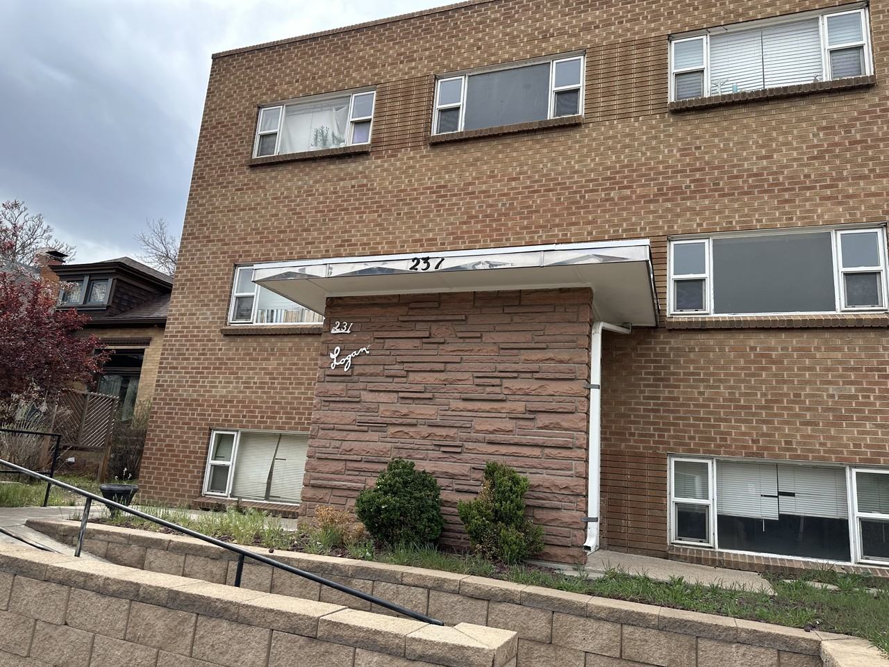 231 Logan Street - Photo 5 of 5