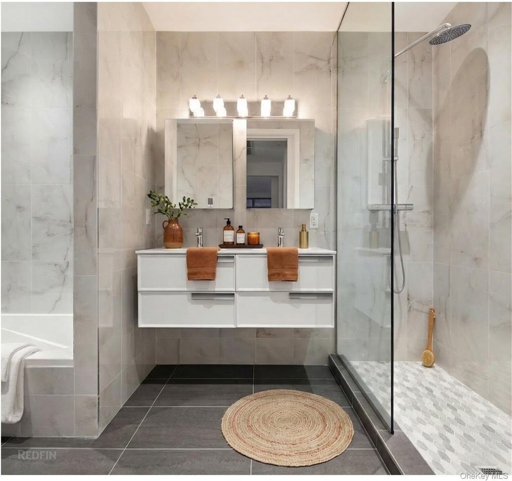 128 W 26th St Unit 13 - Photo 3 of 12