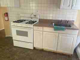 featured image of 44 Broad St