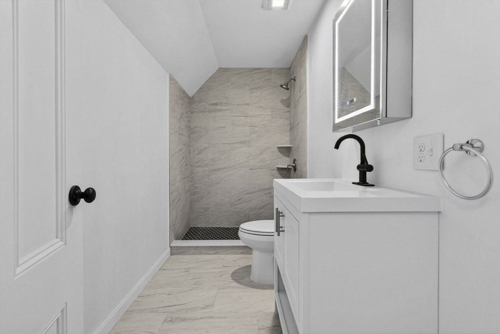 166 Elliot St Unit 2 - Photo 5 of 29