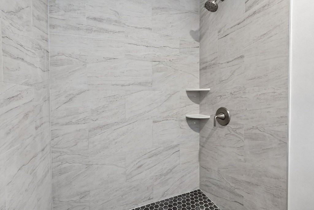 166 Elliot St Unit 2 - Photo 7 of 29