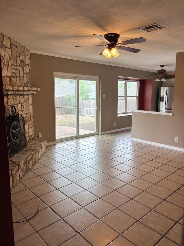 3310 Turnabout Loop #1 - Photo 3 of 24