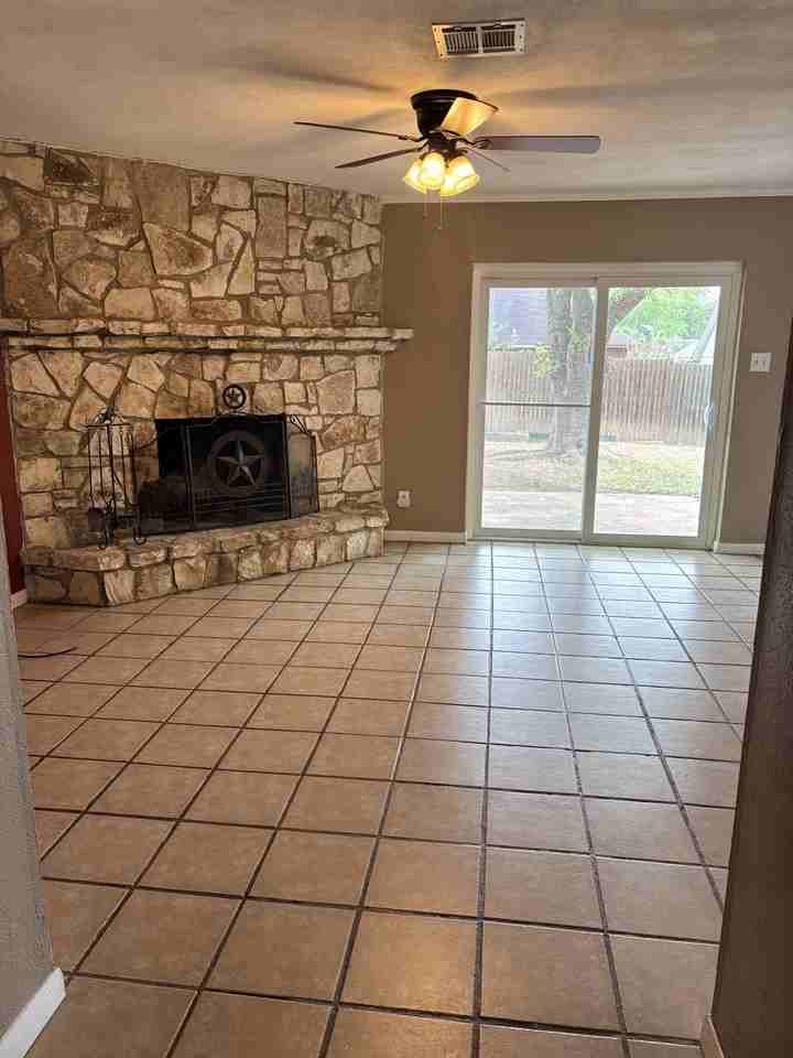 3310 Turnabout Loop #1 - Photo 5 of 24