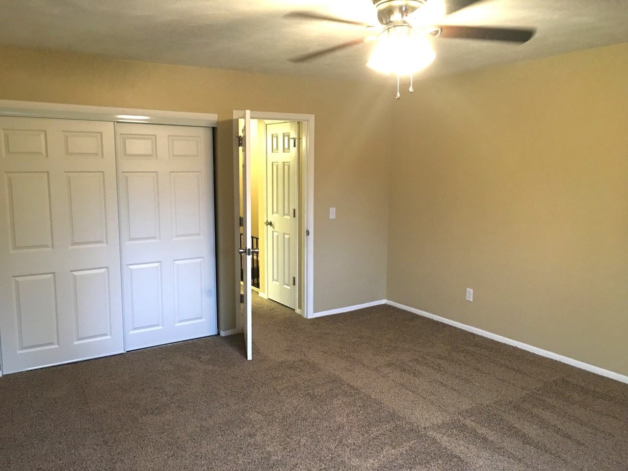 2339 Rockspring Rd #2339 - Photo 6 of 12