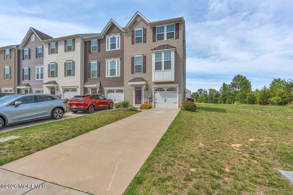 411 Sammy St - Photo 2 of 24