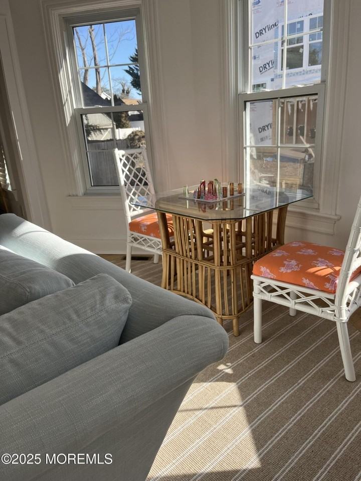 258 Osborne Ave - Photo 6 of 12