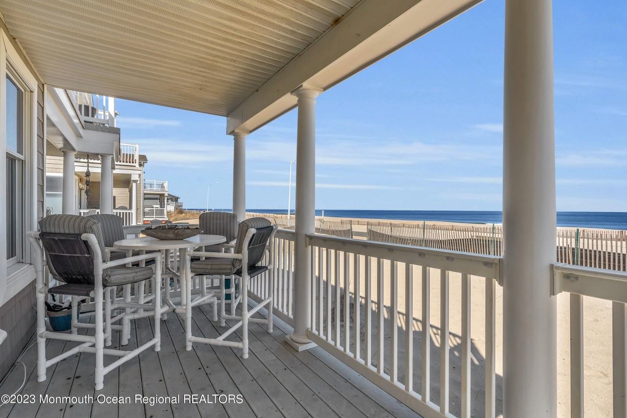 239 Beachfront #1 - Photo 5 of 31