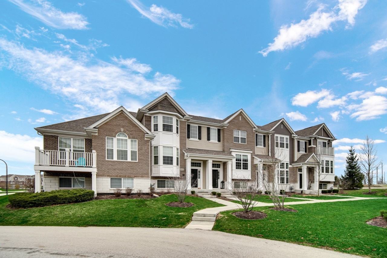 4456 Monroe Ct - Photo 4 of 30