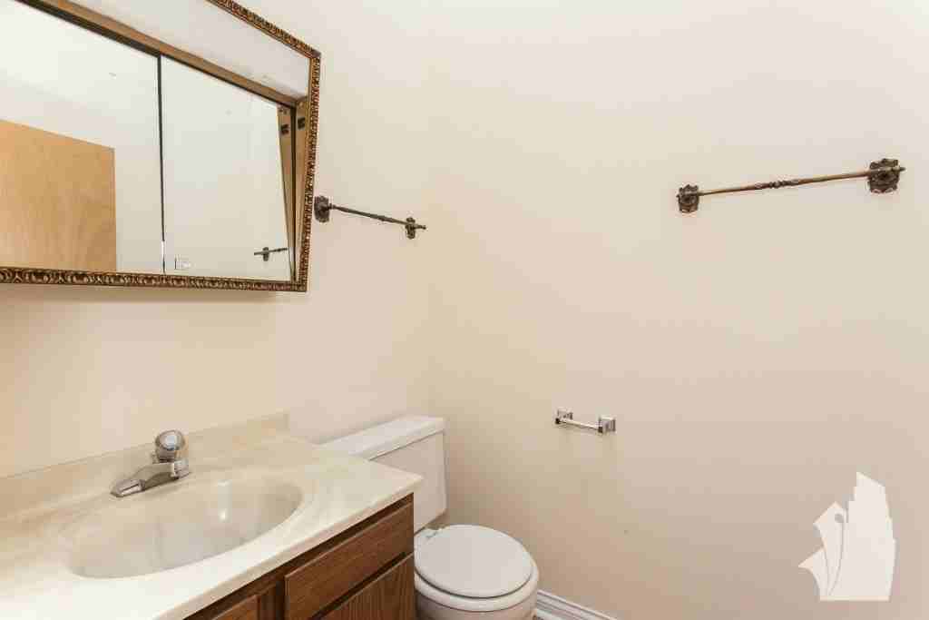 2519 N Lincoln Ave #2523C2 - Photo 6 of 13
