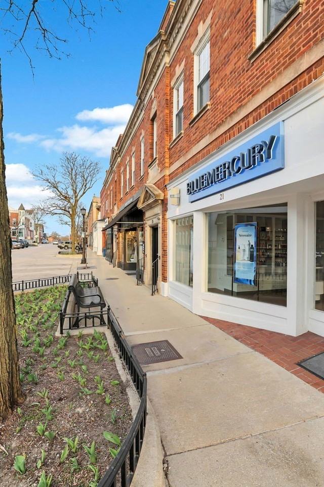 19 E 1st St Ste C - Photo 2 of 18