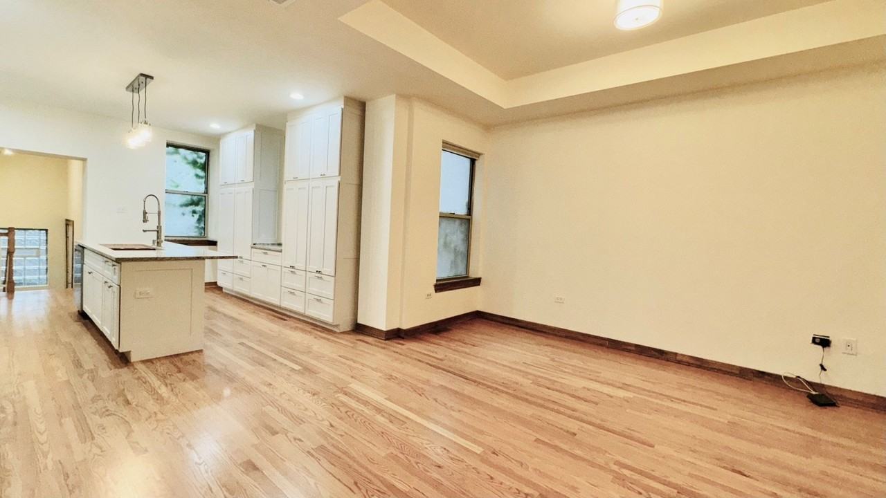 6128 S Kenwood Ave - Photo 5 of 18