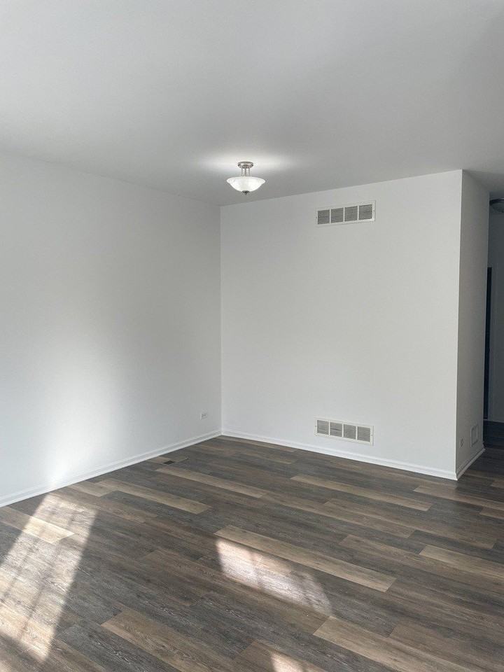 9229 W Arquilla Dr Unit 0 - Photo 3 of 7