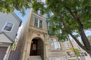 featured image of 2815 N Racine Ave Apt 2 #Apt 2