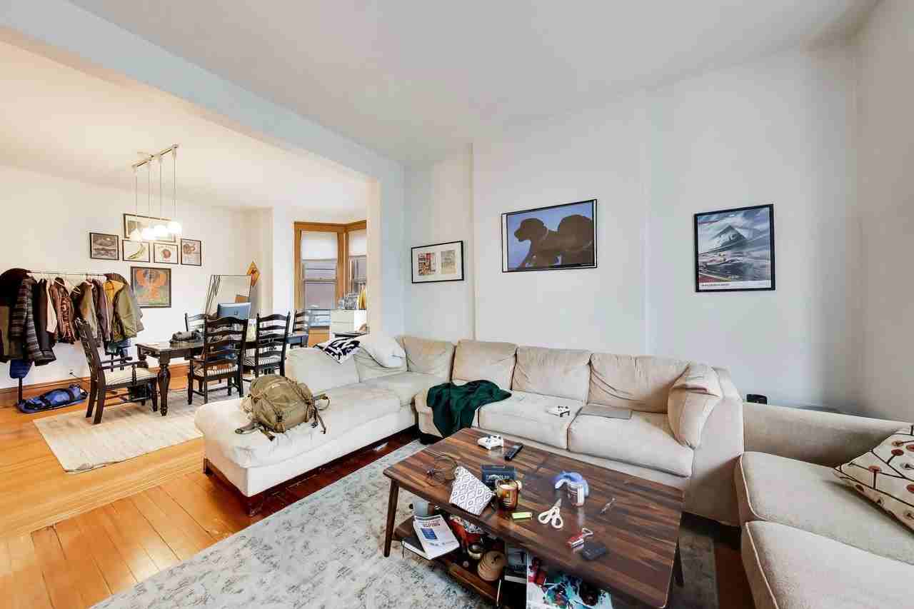 2815 N Racine Ave Apt 2 - Photo 4 of 15