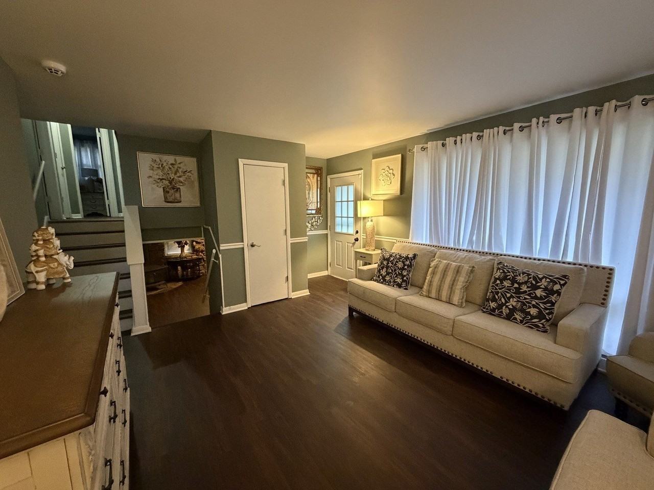 202 Hickory Rd - Photo 3 of 27