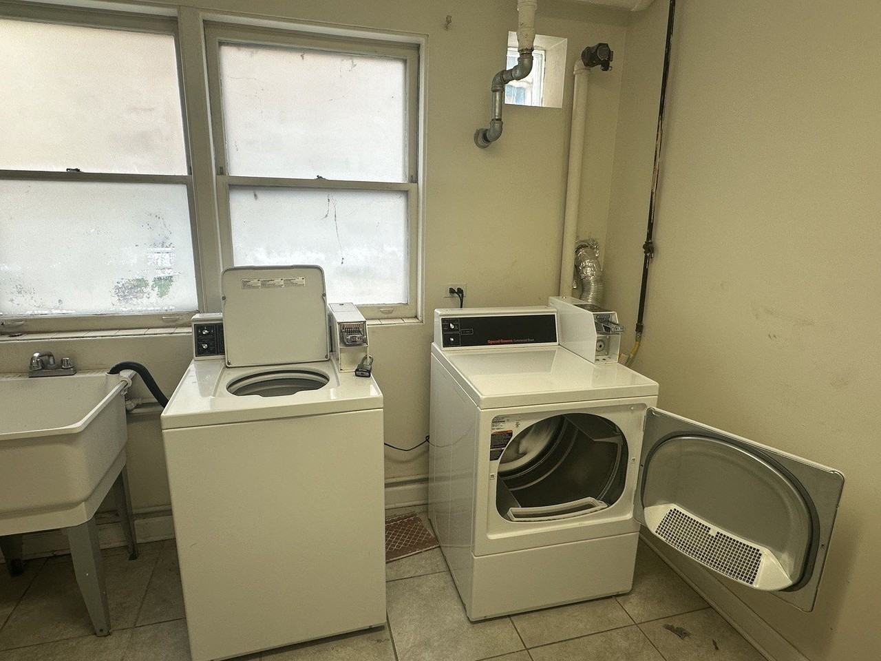 6801 W Montrose Ave Apt 2n - Photo 7 of 7