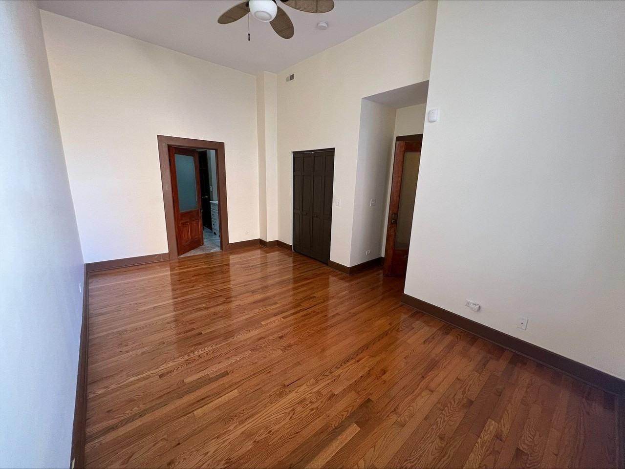 26 E Downer Pl Unit B - Photo 5 of 14