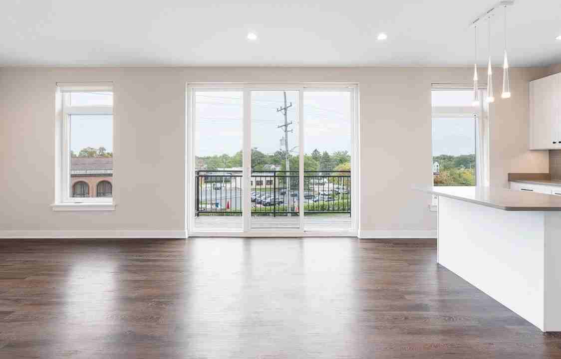 246 Green Bay Rd Apt 304 - Photo 3 of 13