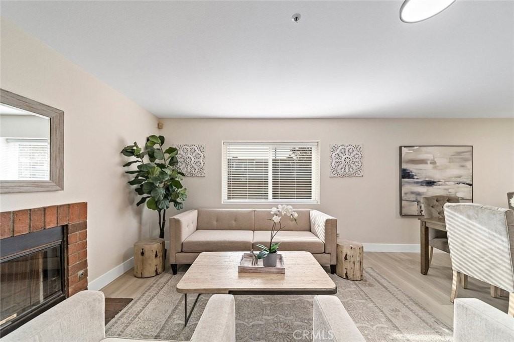 205 N Nicholson Ave - Photo 3 of 33