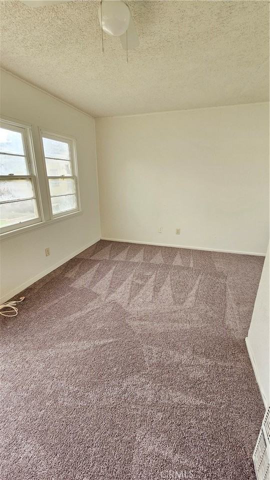 1410 Canyon Rd - Photo 4 of 6