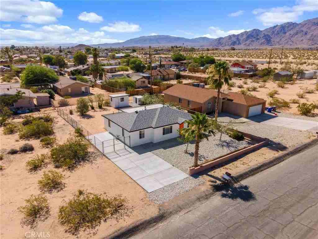 5619 Daisy Ave - Photo 4 of 50