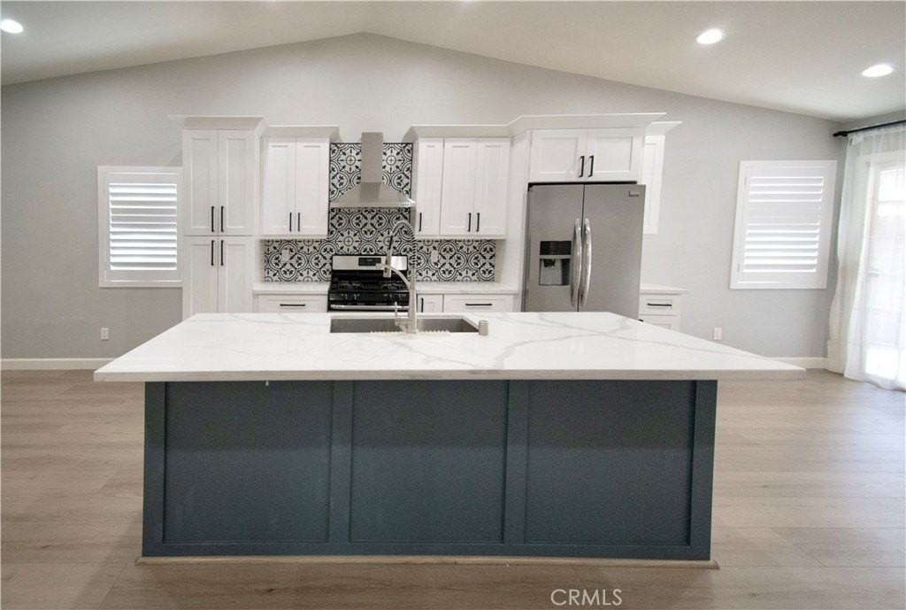 12257 Hythe St - Photo 4 of 24