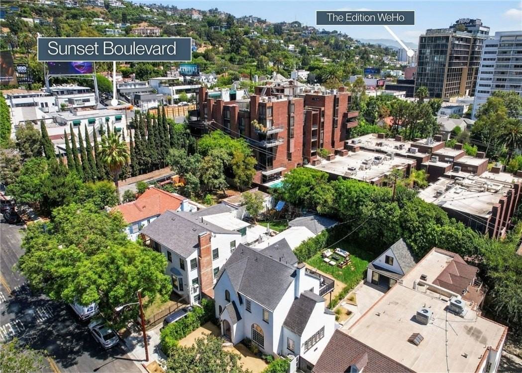 1012 Cory Ave - Photo 3 of 50