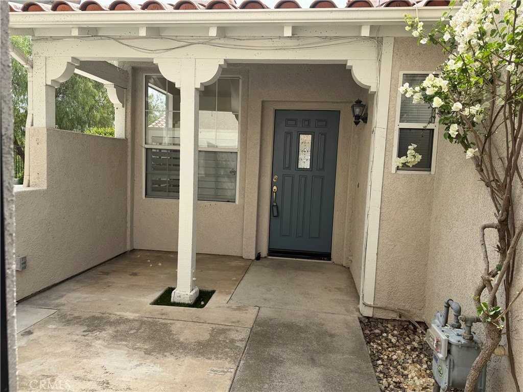 28 Colony Way - Photo 2 of 16