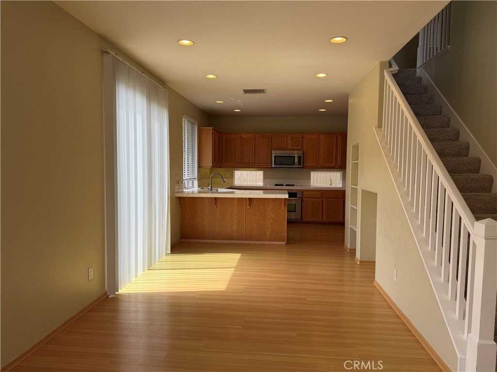 28 Colony Way - Photo 4 of 16